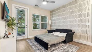 1 bedroom, iron/ironing board, travel crib, WiFi