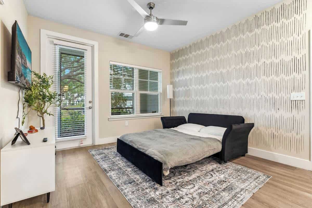 1 bedroom, iron/ironing board, travel crib, WiFi