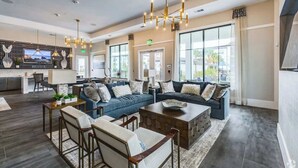 TV, offices - Modern King Suite, Resort Amenities & Pet-Friendly (Orlando)