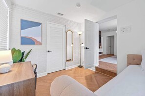 3 chambres, fer et planche à repasser, lit de bébé portatif, Wi-Fi