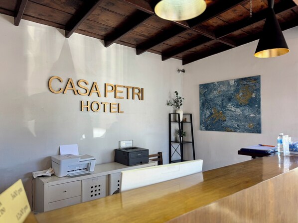 Reception - Casa Petri Hotel (Ensenada)