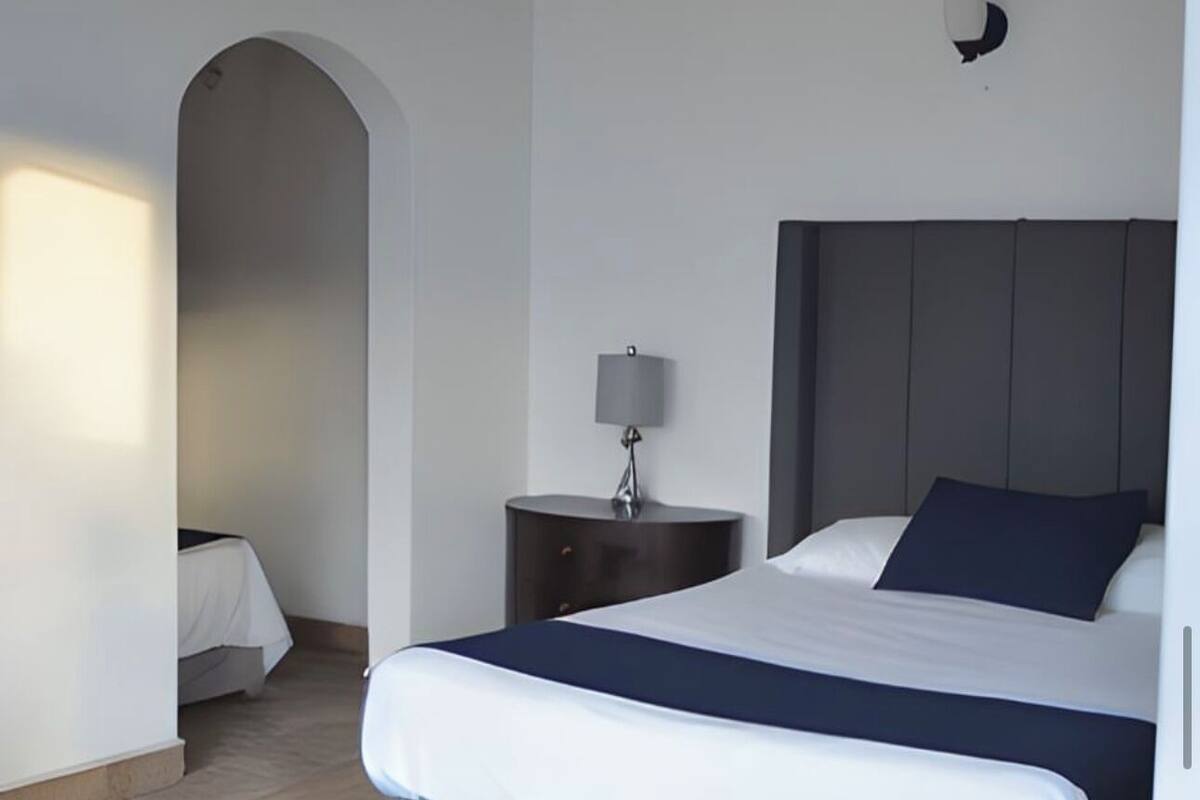 Standard Triple Room | Desk, laptop workspace, free WiFi