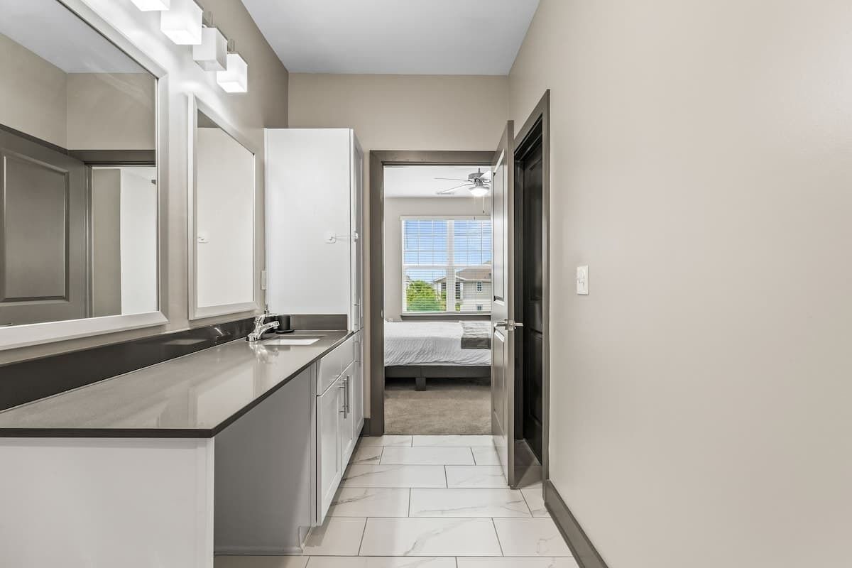 1 bedroom, iron/ironing board, travel crib, WiFi