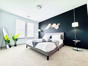 1 habitación, tabla de planchar con plancha, cuna de viaje y wifi