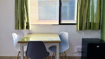 Departamento clásico, vista al río | Área de sala de estar
