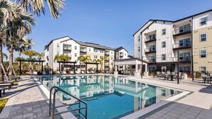 Pool - Lush Green Retreat 10 Min to Parks Pets Allowed (Bay Lake)