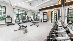 Fitness facility - Stylish King Apt, Close to Disney & Pet-Friendly (Orlando)