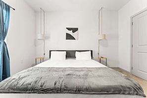 1 chambre, fer et planche à repasser, lit parapluie, Wi-Fi