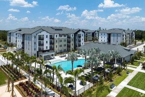 Exterior - Close to Disney KingBed W Amenities PetFriendly (Kissimmee)