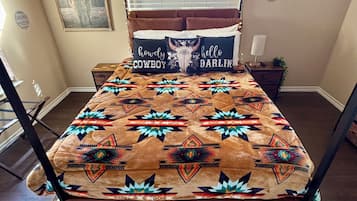 3 quartos, ferros/tábuas de passar roupa, Wi-Fi, roupa de cama