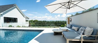 Mountain Valley Luxury with Pool and Hot Tub