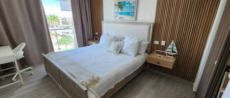 1 camera, una scrivania, ferro/asse da stiro, Wi-Fi gratuito