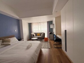 3 bedrooms, bed sheets