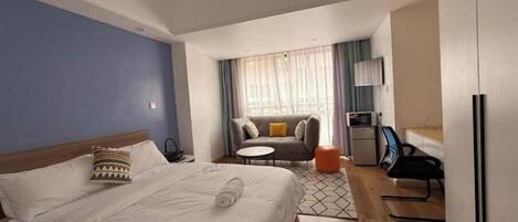 3 bedrooms, bed sheets