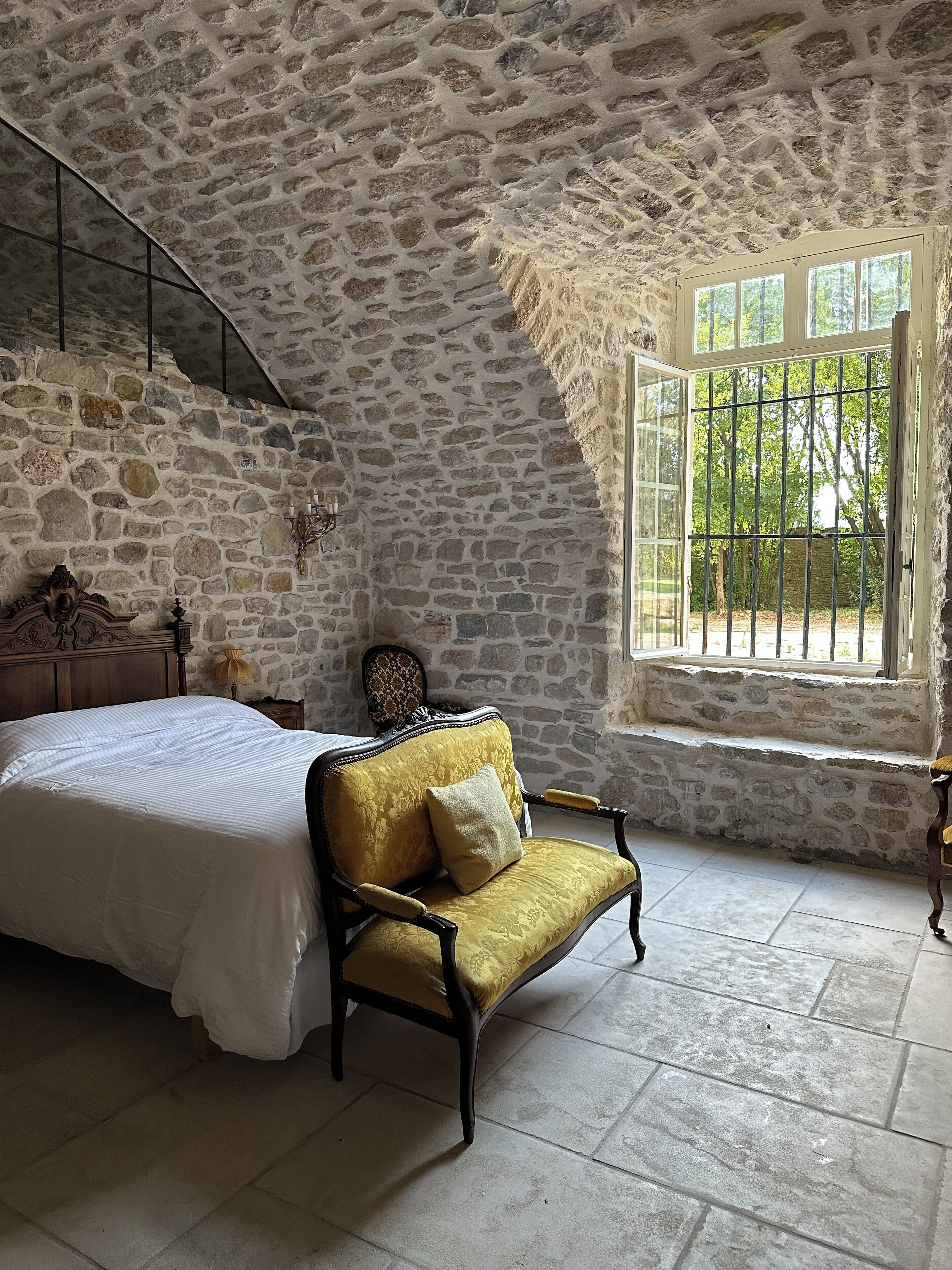 5 slaapkamers, een strijkplank/strijkijzer, wifi, beddengoed