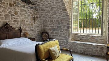 5 chambres, fer et planche Ă repasser, Wi-Fi, draps fournis