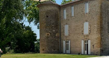 Séjour royal au chùteau dans le Gard avec piscine privée aux portes des Cévennes