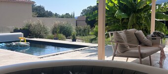 Villa Casita, exceptional, 20min from Nice and Monaco, swimming pool, jacuzzi, table tennis.