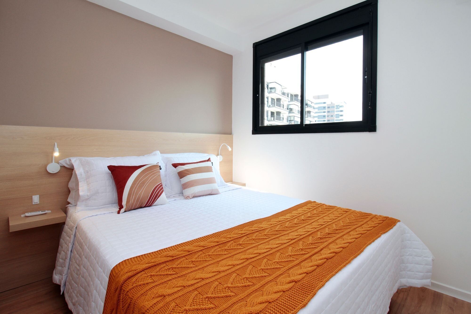 Comfort Apartment | Laptop workspace, blackout drapes, iron/ironing board, free WiFi