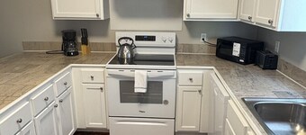 Magnolia Bungalow near the park in Midtown