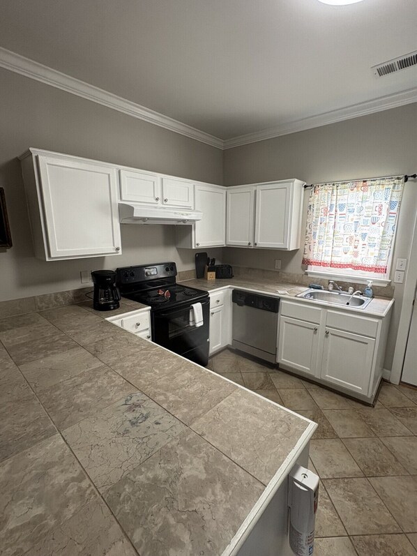 Microwave, oven, stovetop, dishwasher