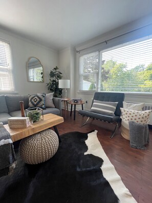 Smart TV, biblioteca musical y impresora