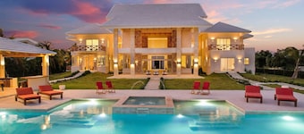 Stunning 6BR Villa With Ocean View in Cap Cana