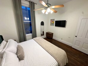 1 bedroom, desk, iron/ironing board, free WiFi
