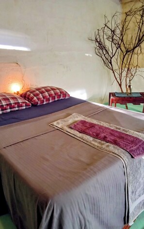 Basic Double or Twin Room, Patio, Ocean View