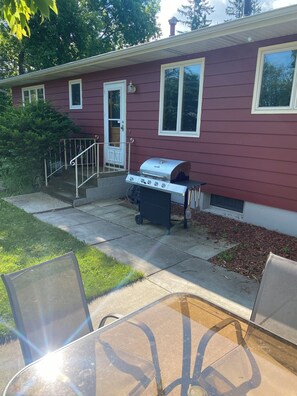 Outdoor dining - Superior Court House (Superior)