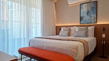 Studio, Balcony | In-room safe, laptop workspace, blackout curtains, free WiFi