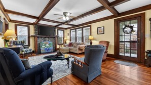 TV - Lake Junaluska | Community Pool & Tennis Courts (Lake Junaluska)