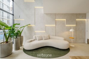 Basic Apartment | Interior