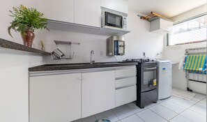 Basic Apartment | Private kitchen