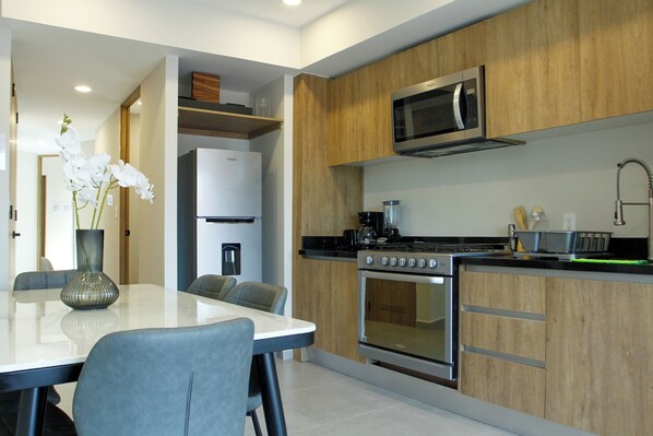 Fridge, microwave, oven, stovetop