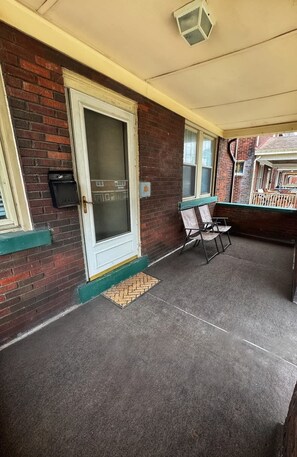 Terrace/patio - Rose’s Comfortable Place | Cozy  1-Bedroom (Munhall)