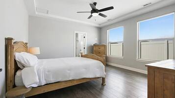 3 bedrooms, WiFi, bed sheets