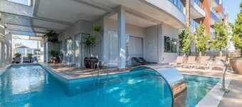 Modern 2B Apt 80m From Mariscal Iml0107