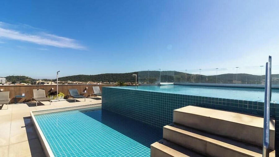 Stay With Pool and Sauna Just Steps From the Beach in Cabo Frio - HSC