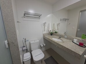 Căn hộ cơ bản | Phòng tắm | Buồng tắm vòi sen 