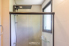 Basic Apartment | Bathroom - HRE - Apartments 290 m From Toninhas Beach (Ubatuba)