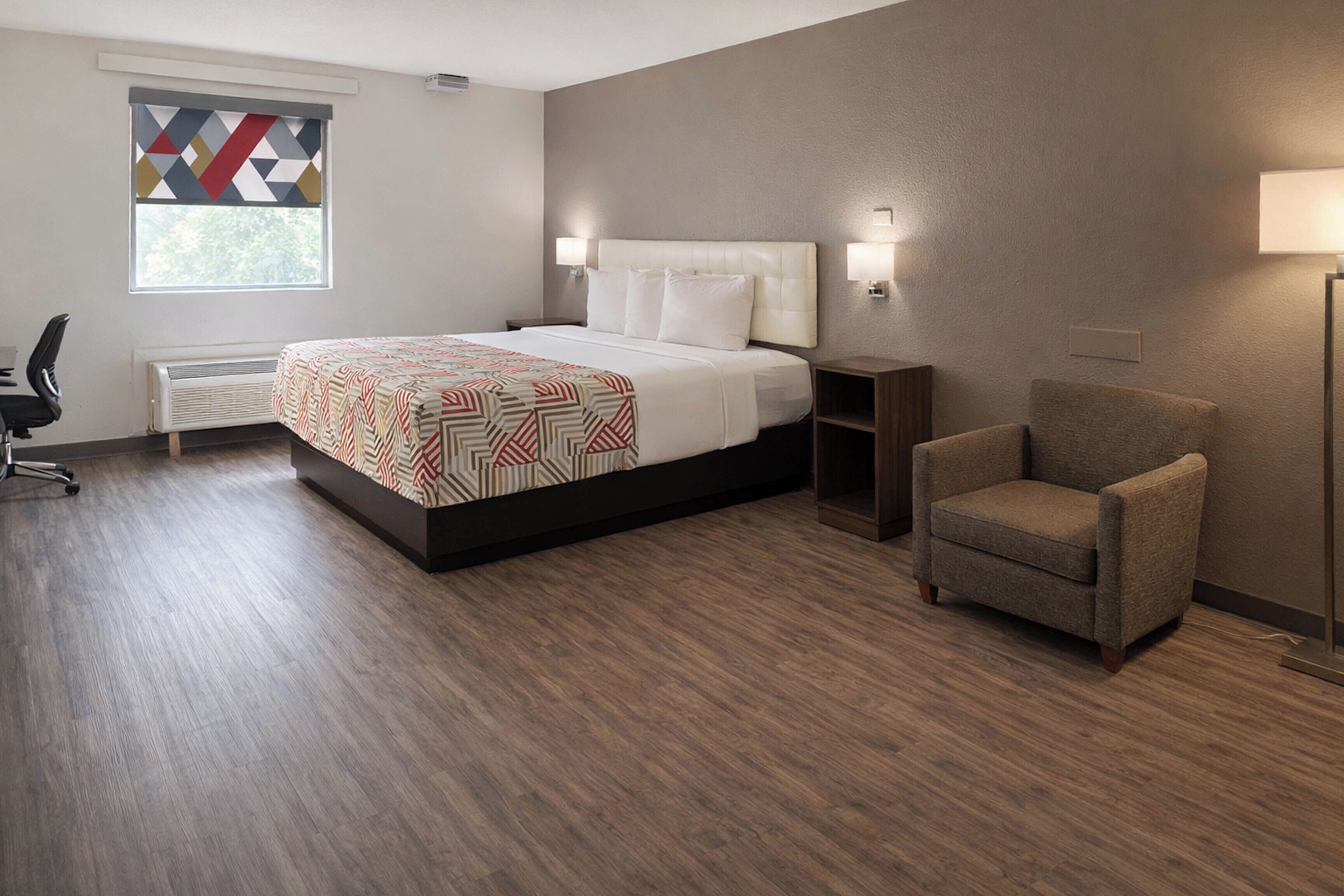 WiFi (free), bed sheets