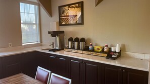 อาหารและเครื่องดื่ม