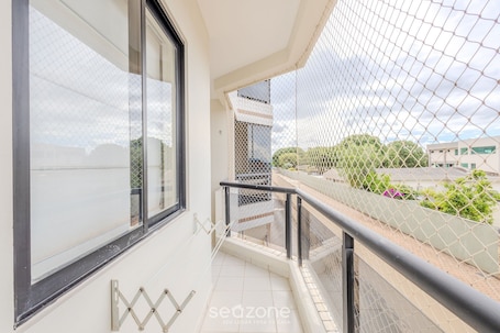 Basic Apartment | Lanai