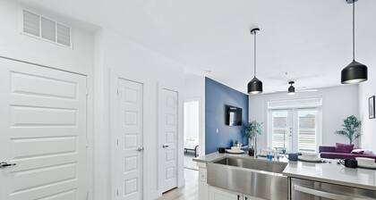 Grayson 12005 Cozy & Stylish 1BD Near Stockyards
