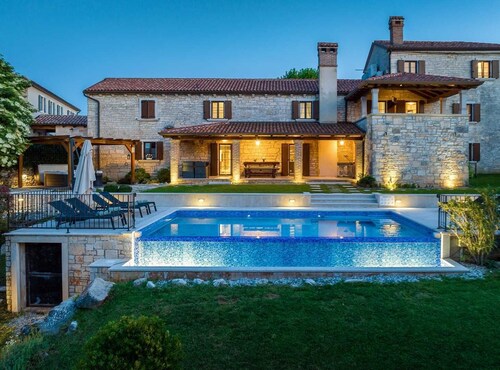 Casa Serena – Your Istrian Paradise with Pool, Jacuzzi & Playground