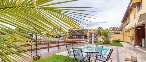 Villa | Buiten dineren