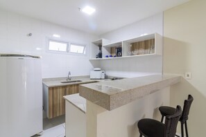 Basic Apartment | Private kitchen