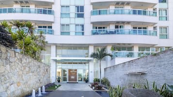 Apartamento básico | Detalhe da fachada