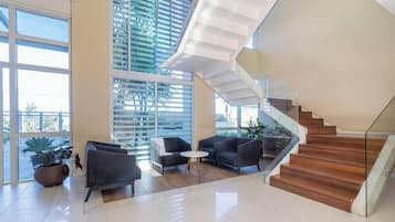 Basic Apartment | Interior